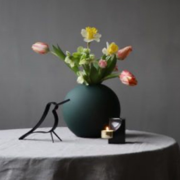 Retro Ball Design Vase - Picture 6 of 7